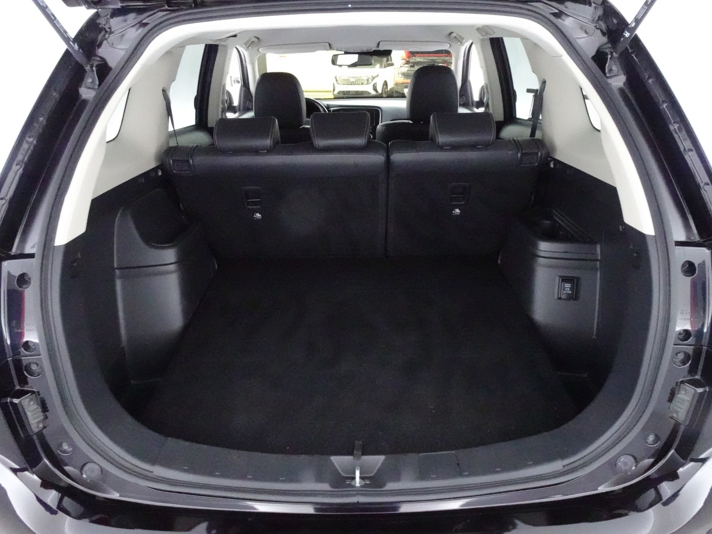 MITSUBISHI Outlander PHEV 2019