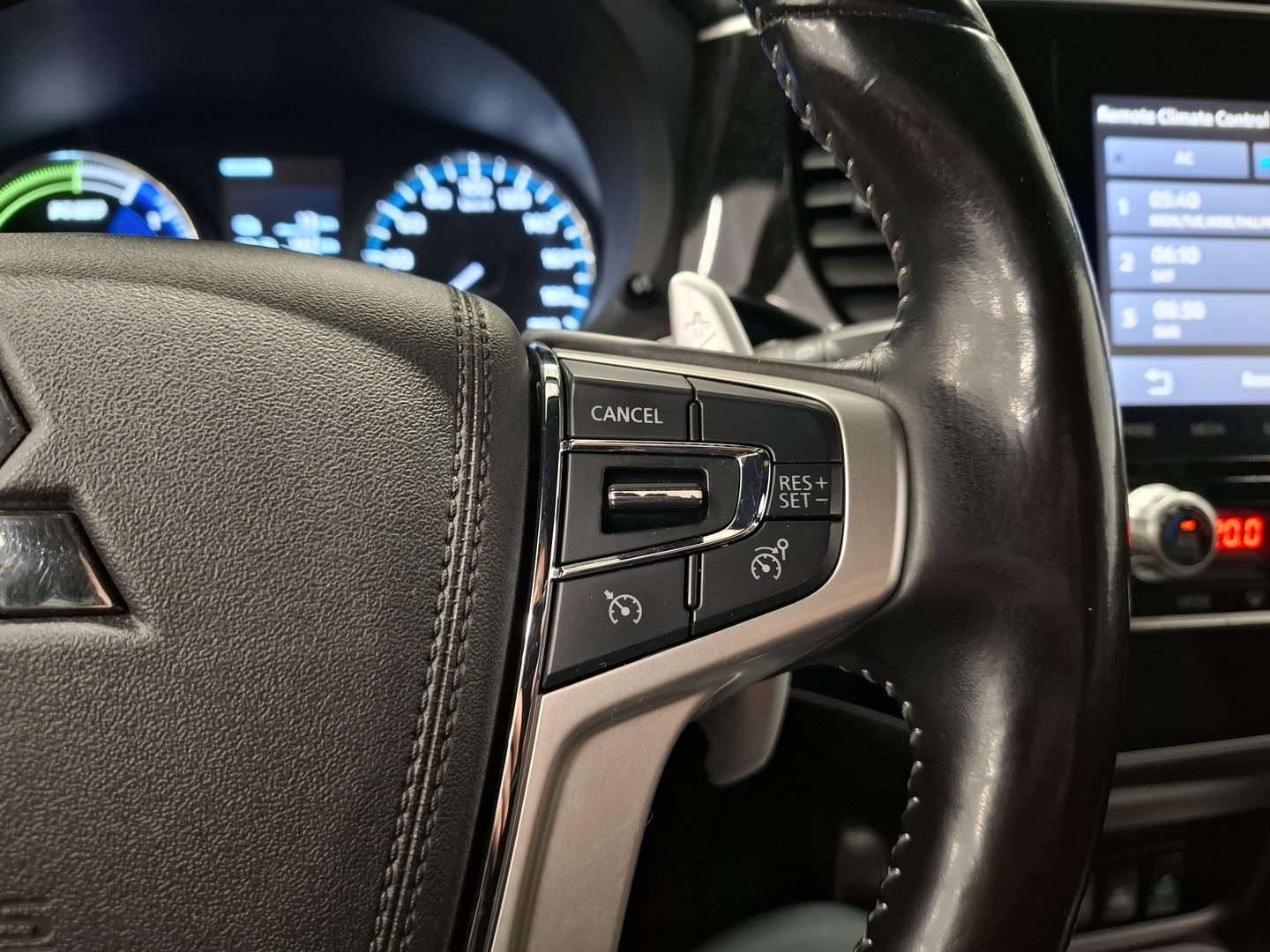 MITSUBISHI Outlander PHEV 2019