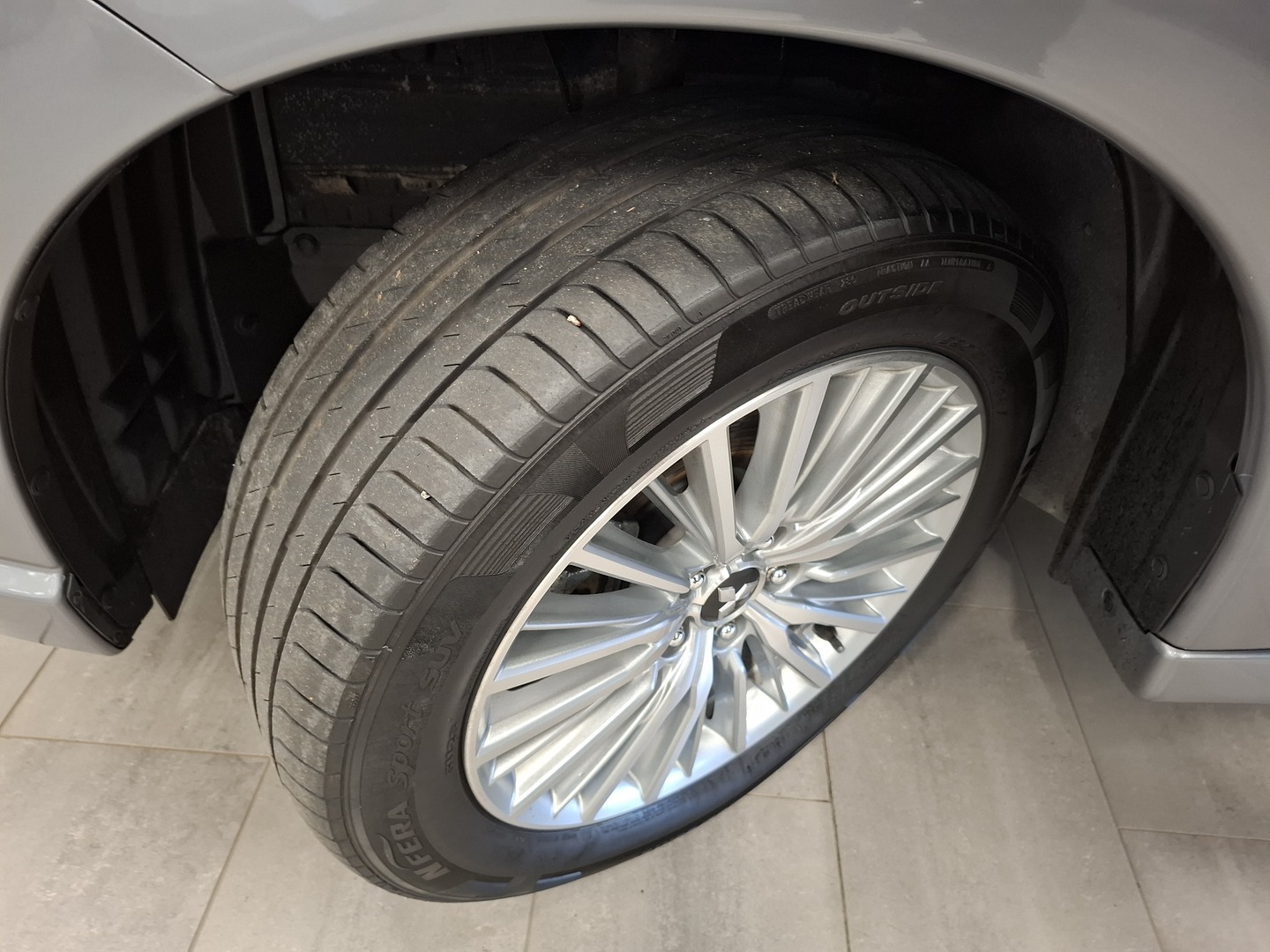 MITSUBISHI Outlander PHEV 2019