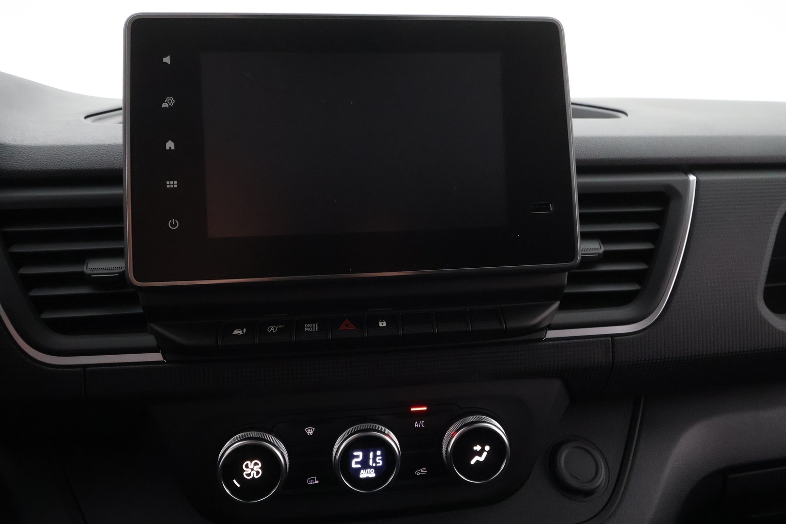 NISSAN Primastar 2024