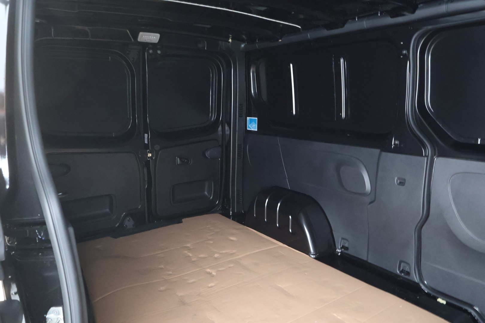 NISSAN Primastar 2024