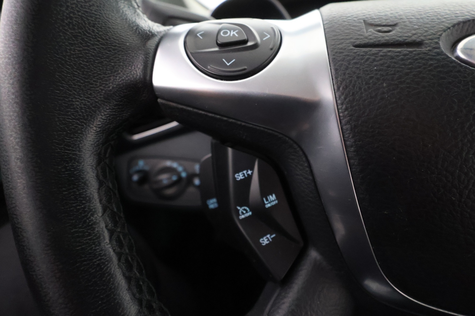 FORD Grand C-Max 2012