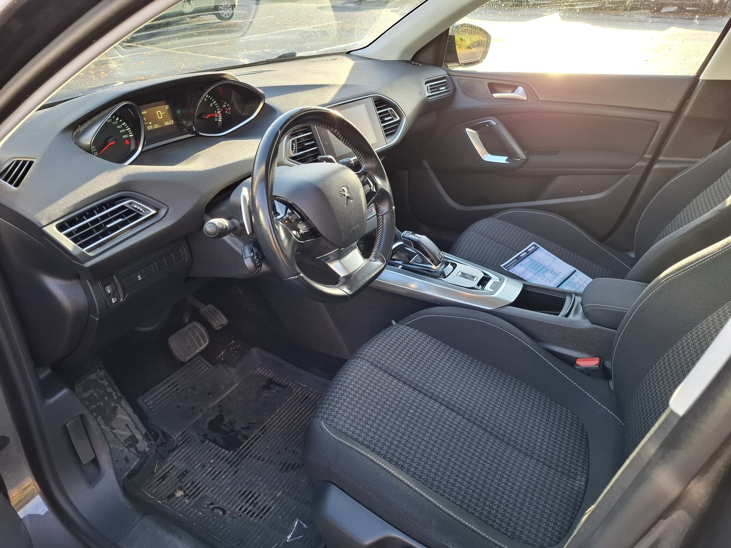 PEUGEOT 308 2018