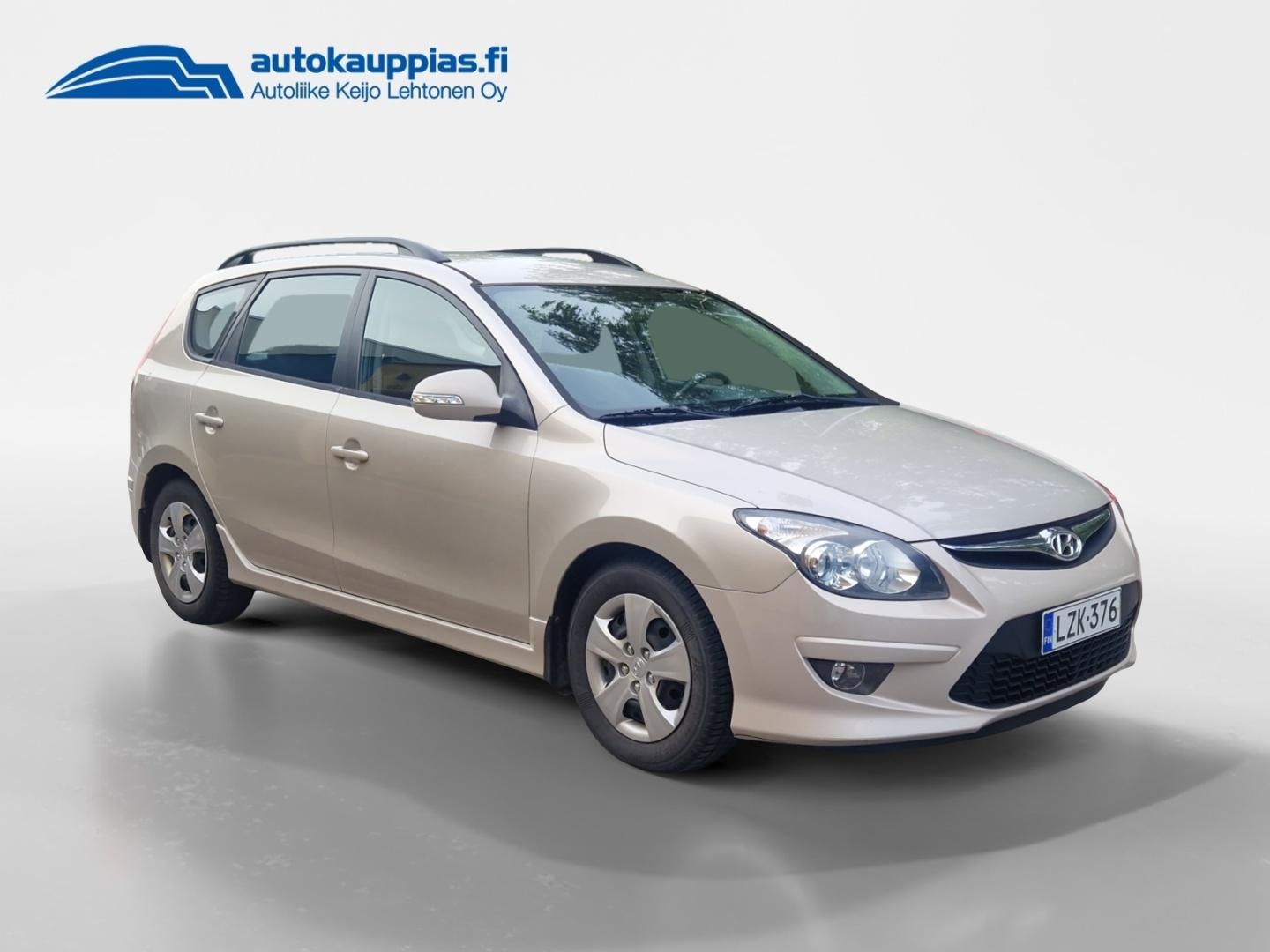 HYUNDAI i30 2011