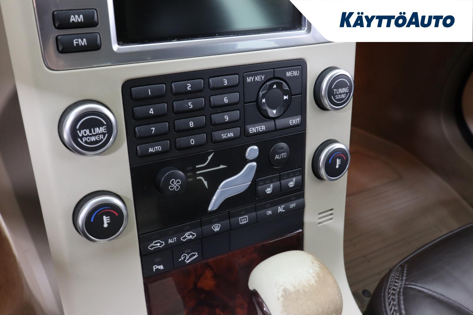 VOLVO XC70 2008