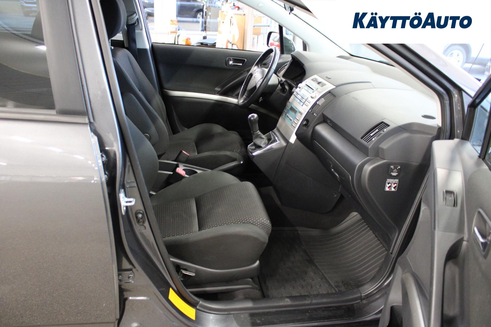 TOYOTA Corolla Verso 2008