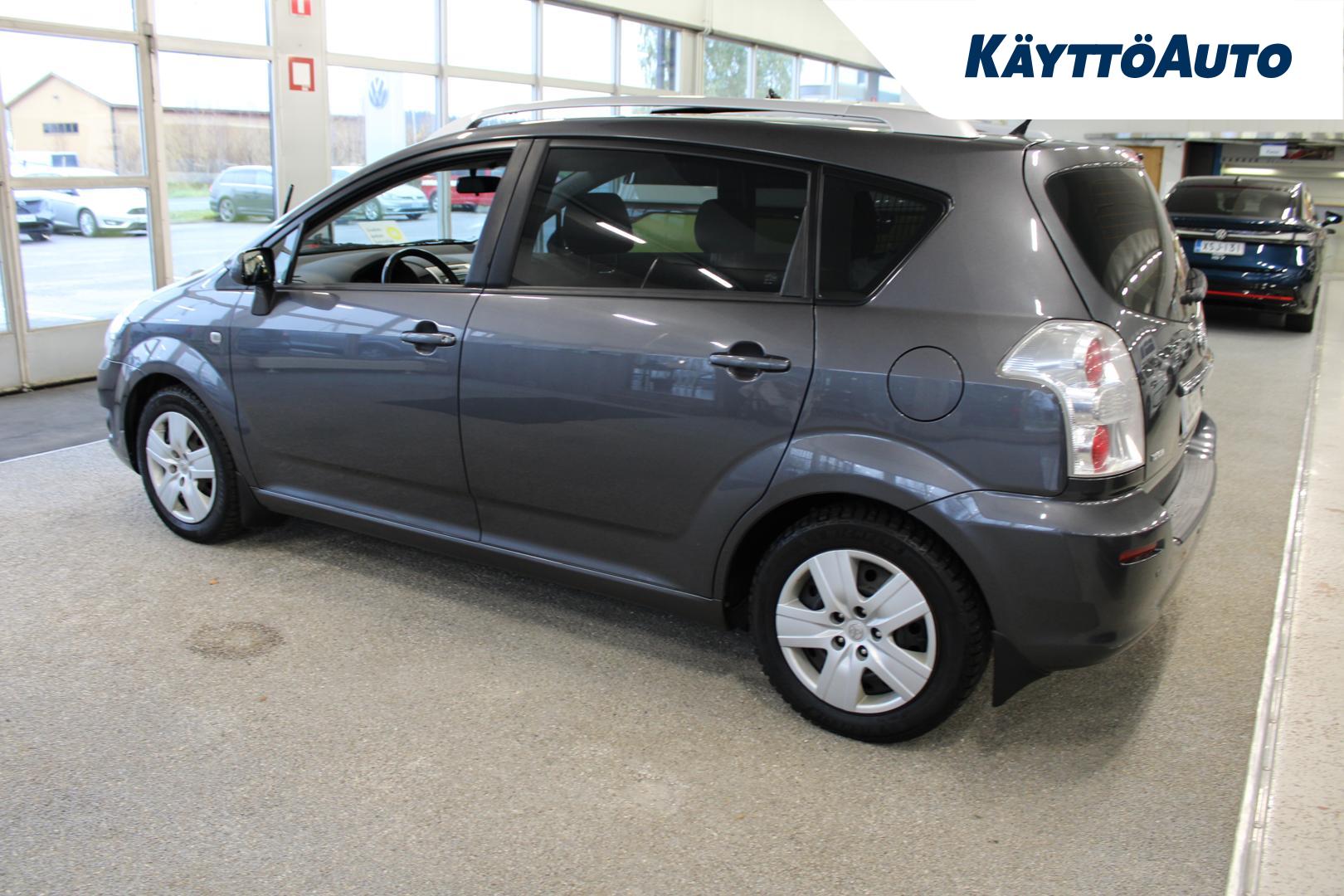 TOYOTA Corolla Verso 2008