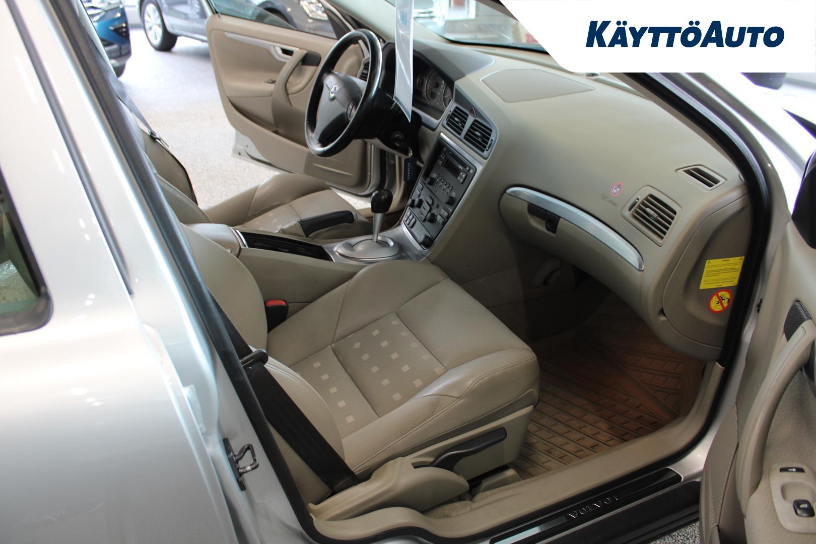VOLVO S60 2005