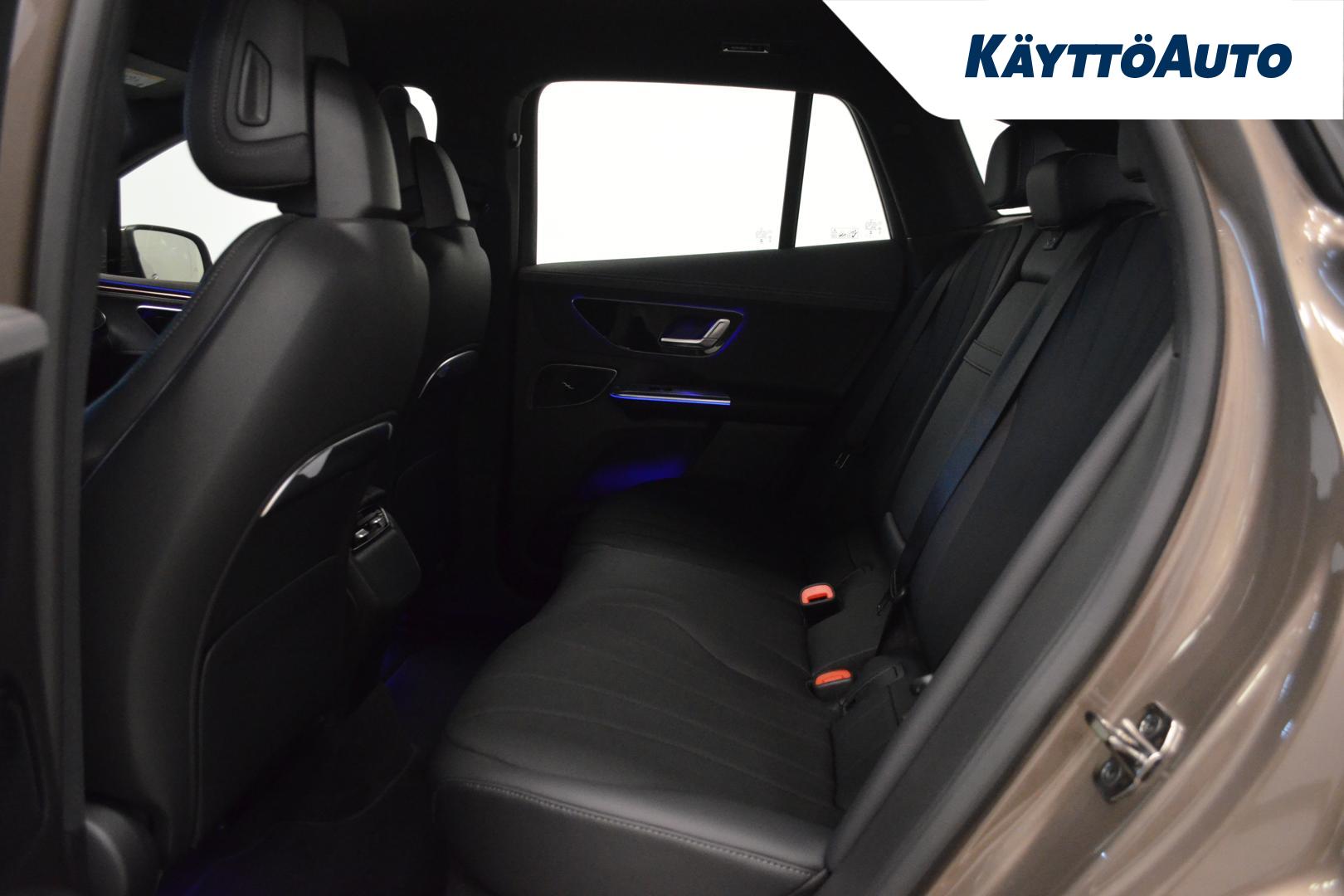 MERCEDES-BENZ EQE 2025