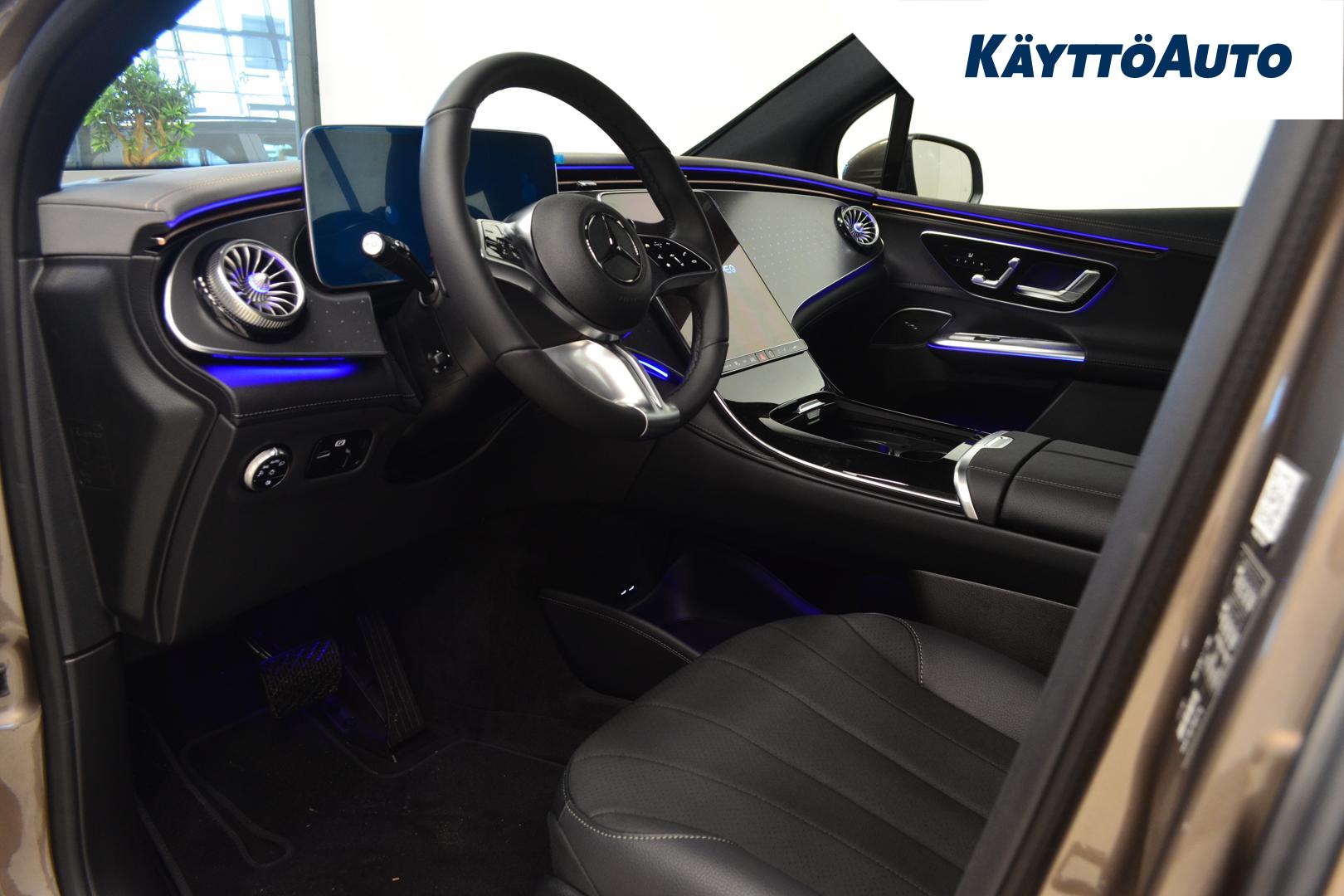 MERCEDES-BENZ EQE 2025