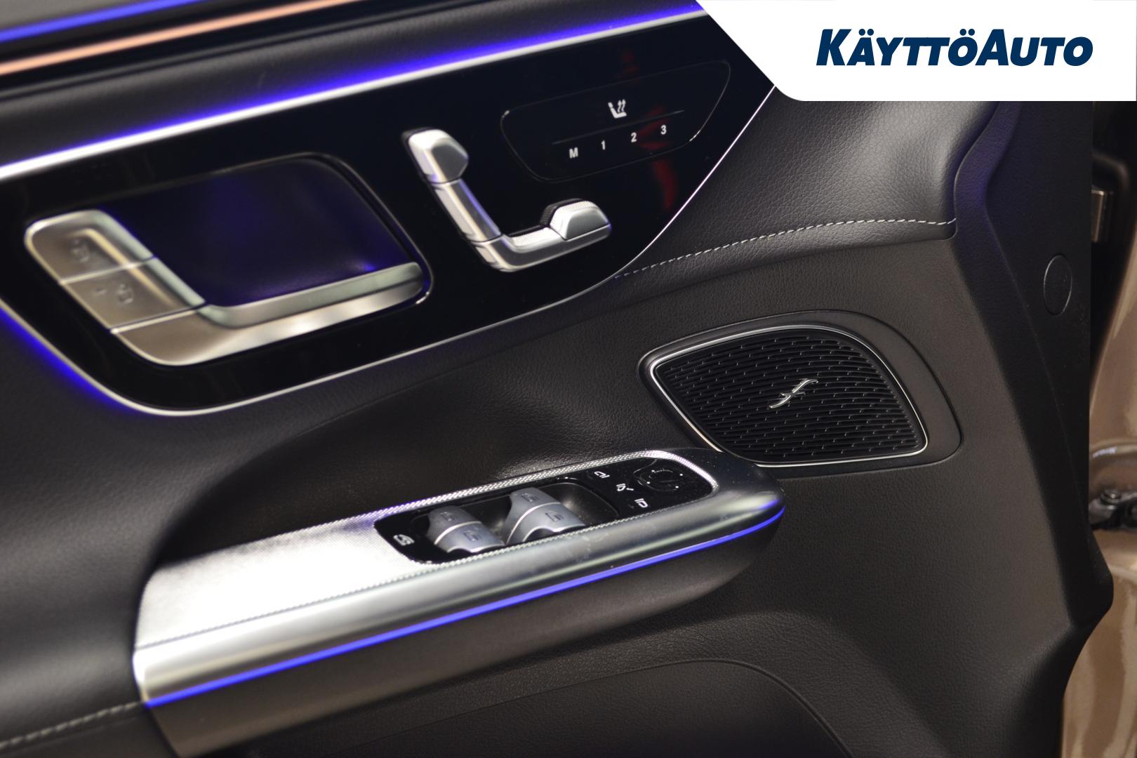 MERCEDES-BENZ EQE 2025