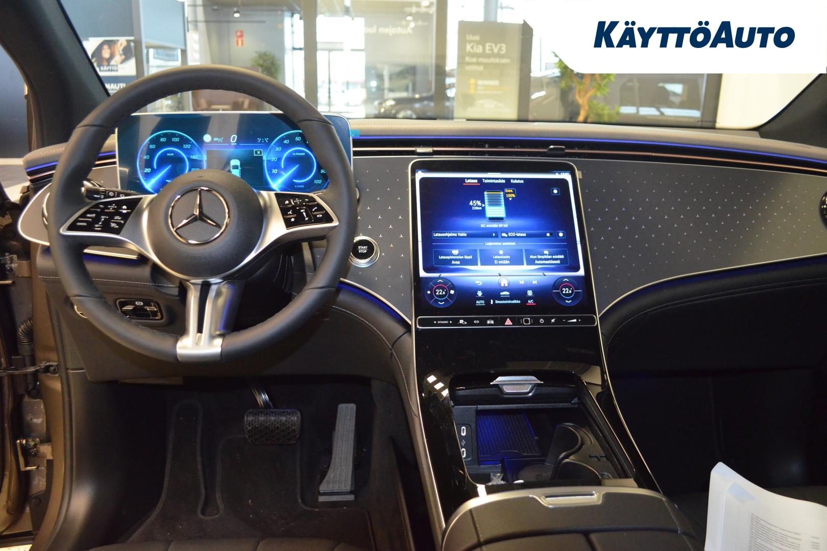 MERCEDES-BENZ EQE 2025