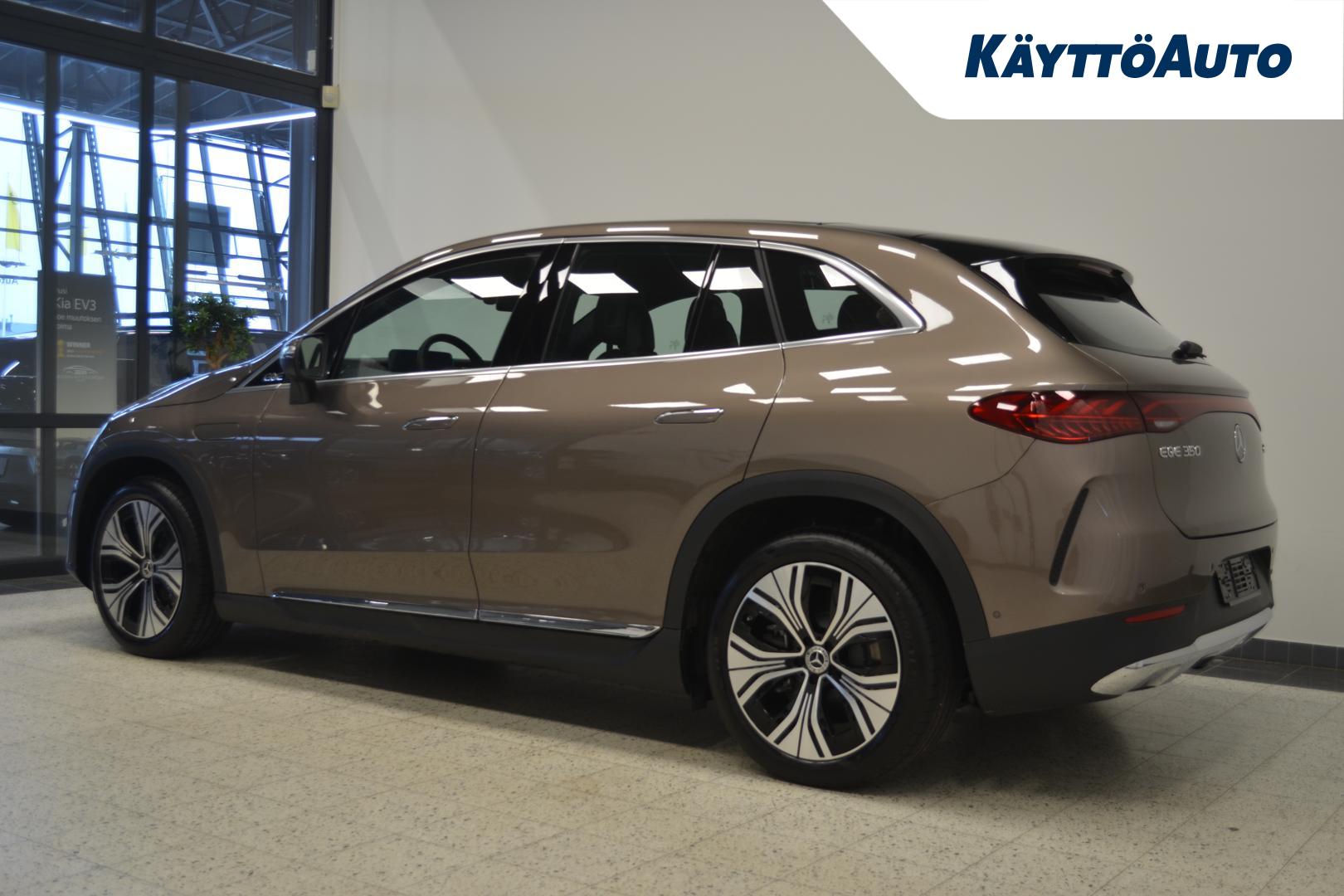 MERCEDES-BENZ EQE 2025