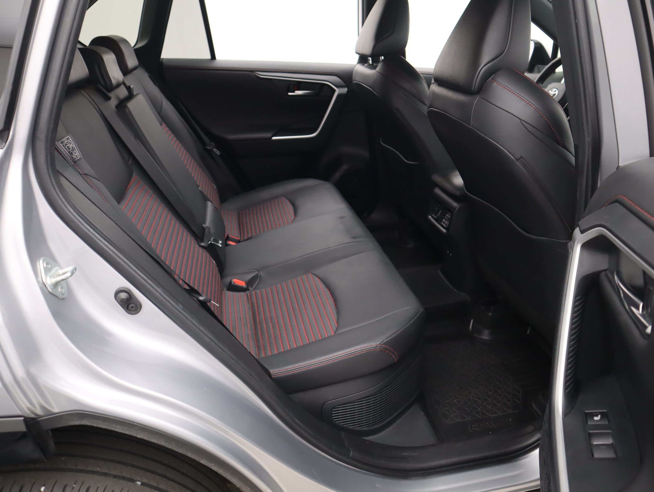 TOYOTA RAV4 Plug-in 2021