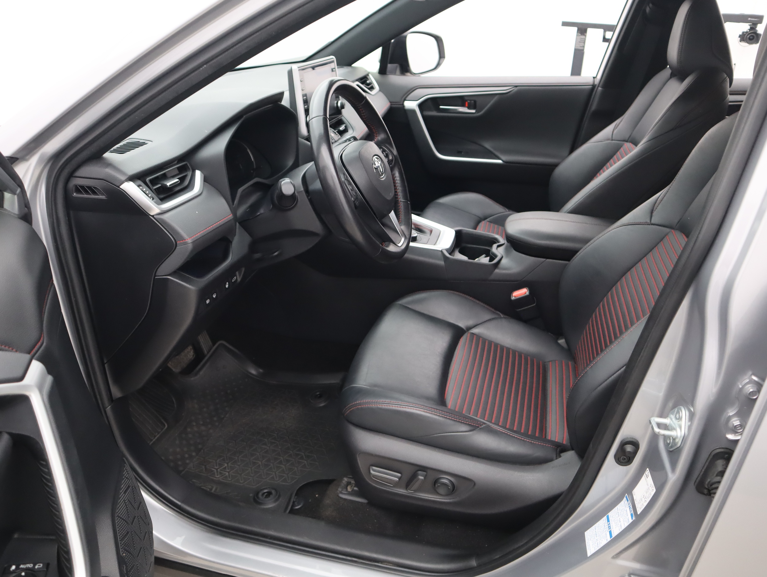 TOYOTA RAV4 Plug-in 2021