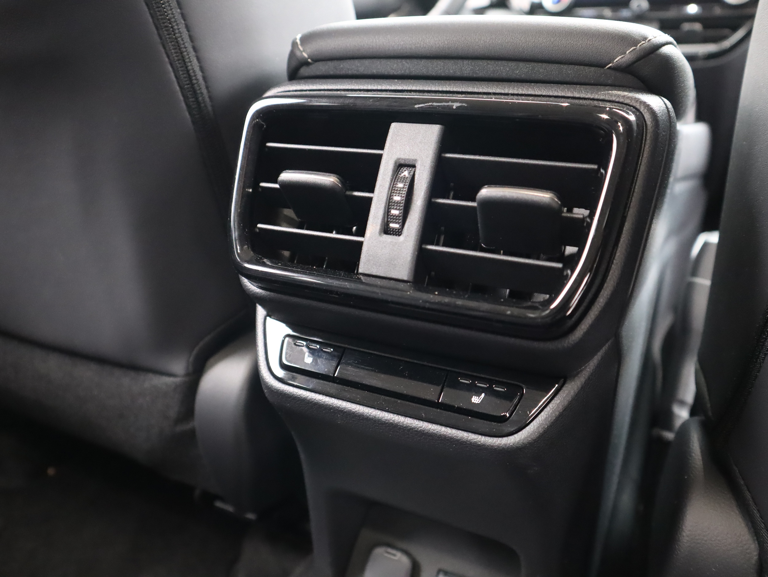 Lexus NX 2024