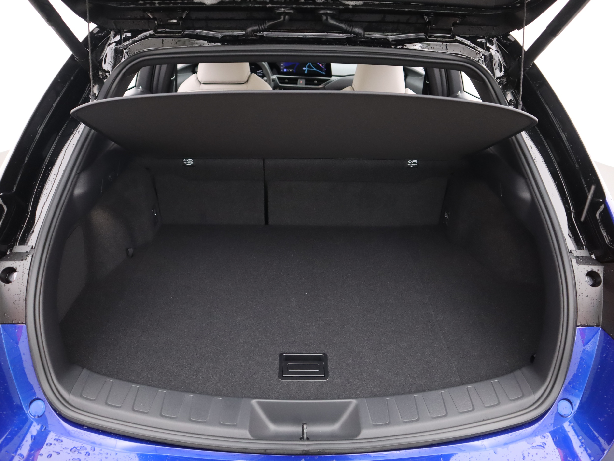 Lexus UX 2024