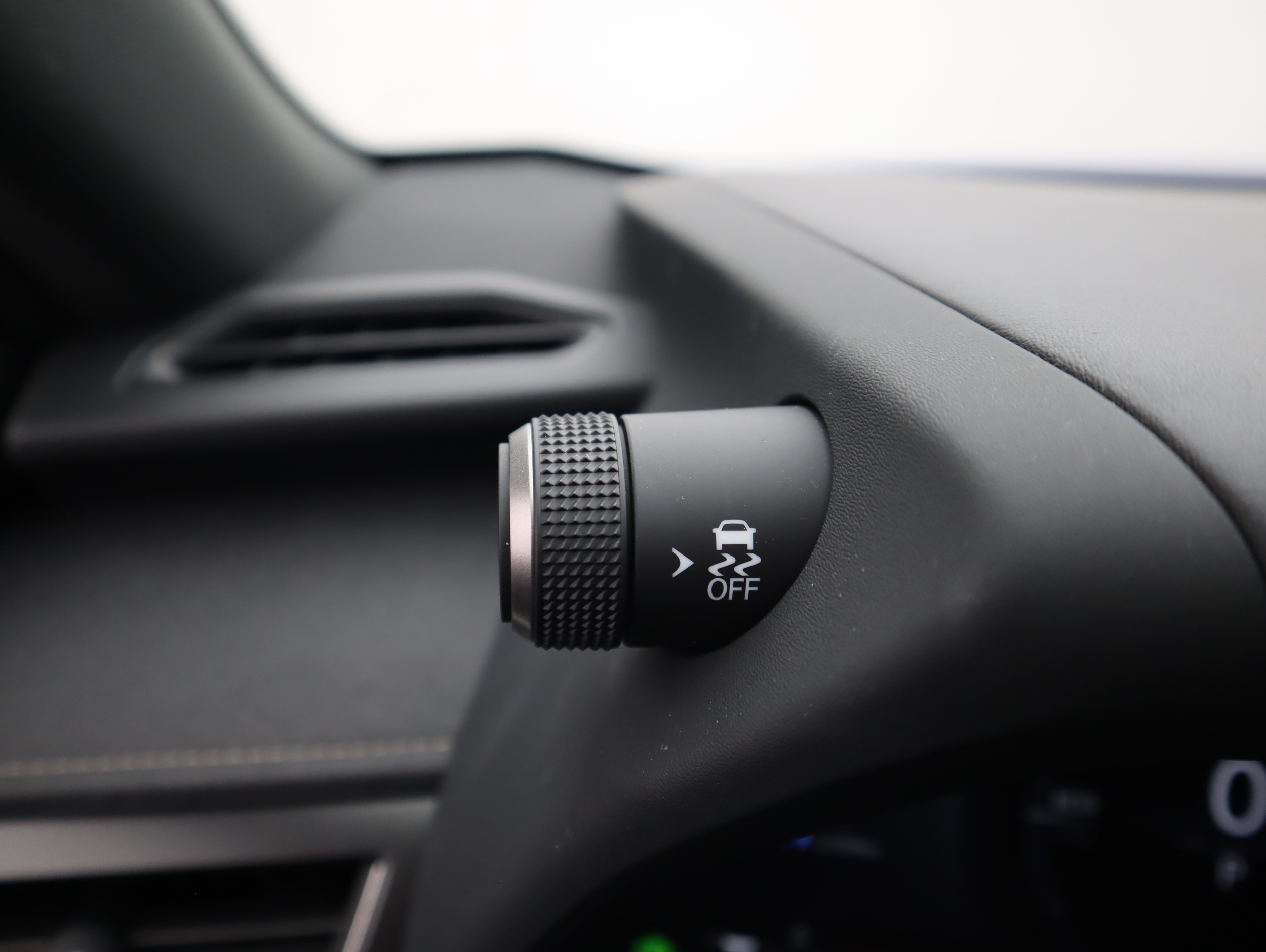Lexus UX 2024
