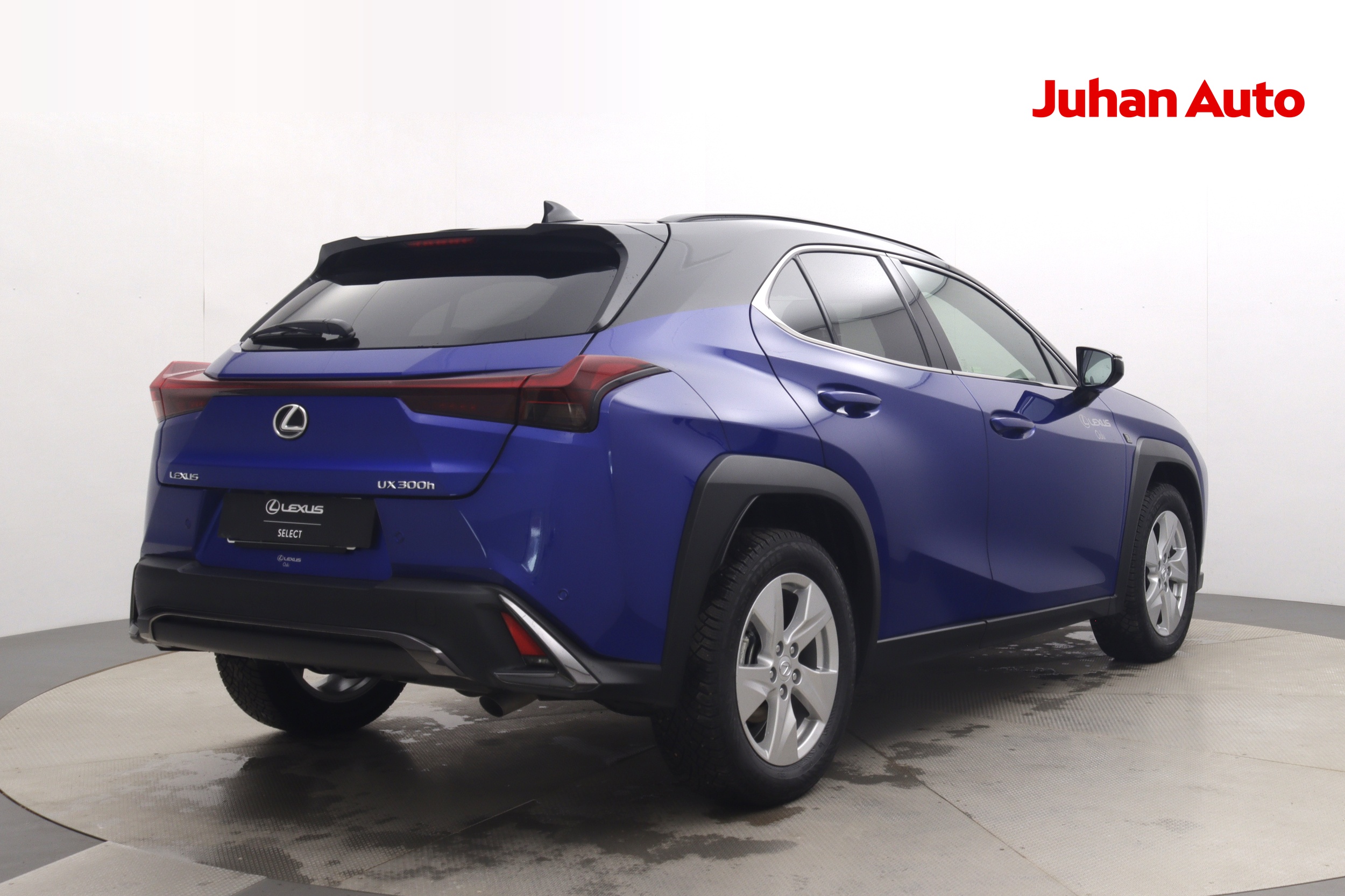Lexus UX 2024