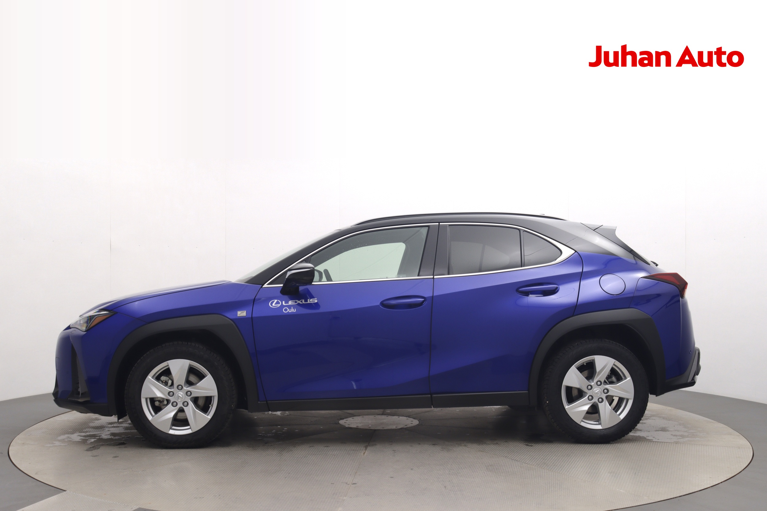 Lexus UX 2024