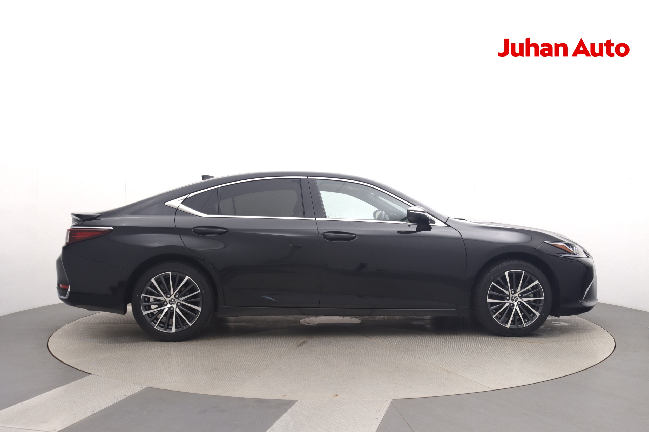 LEXUS ES 2024