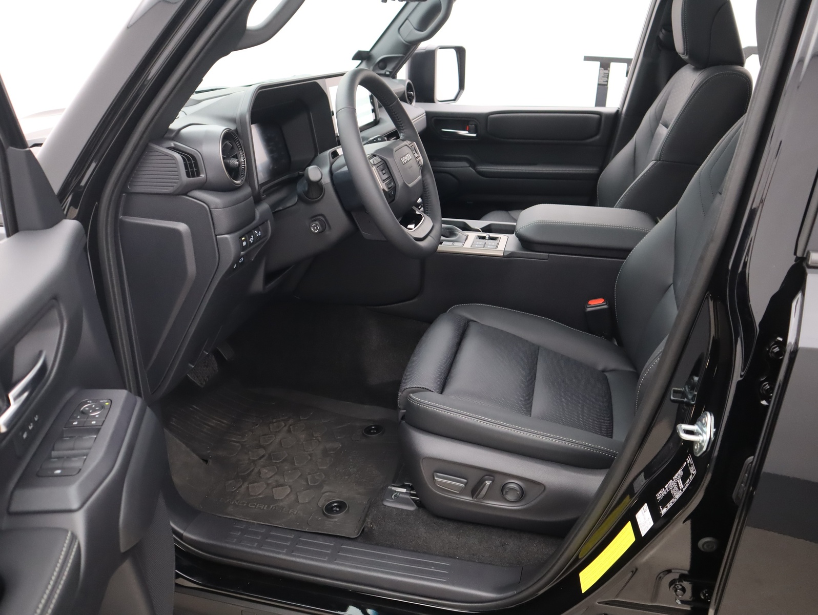 TOYOTA Land Cruiser 2024