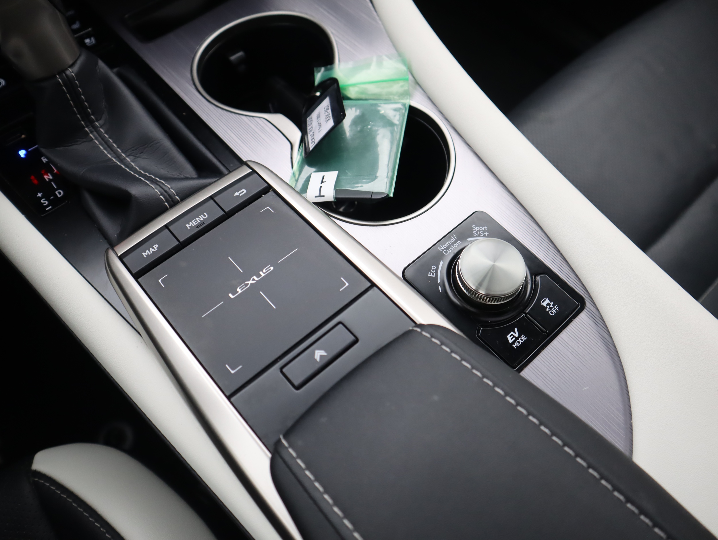 LEXUS RX 2021