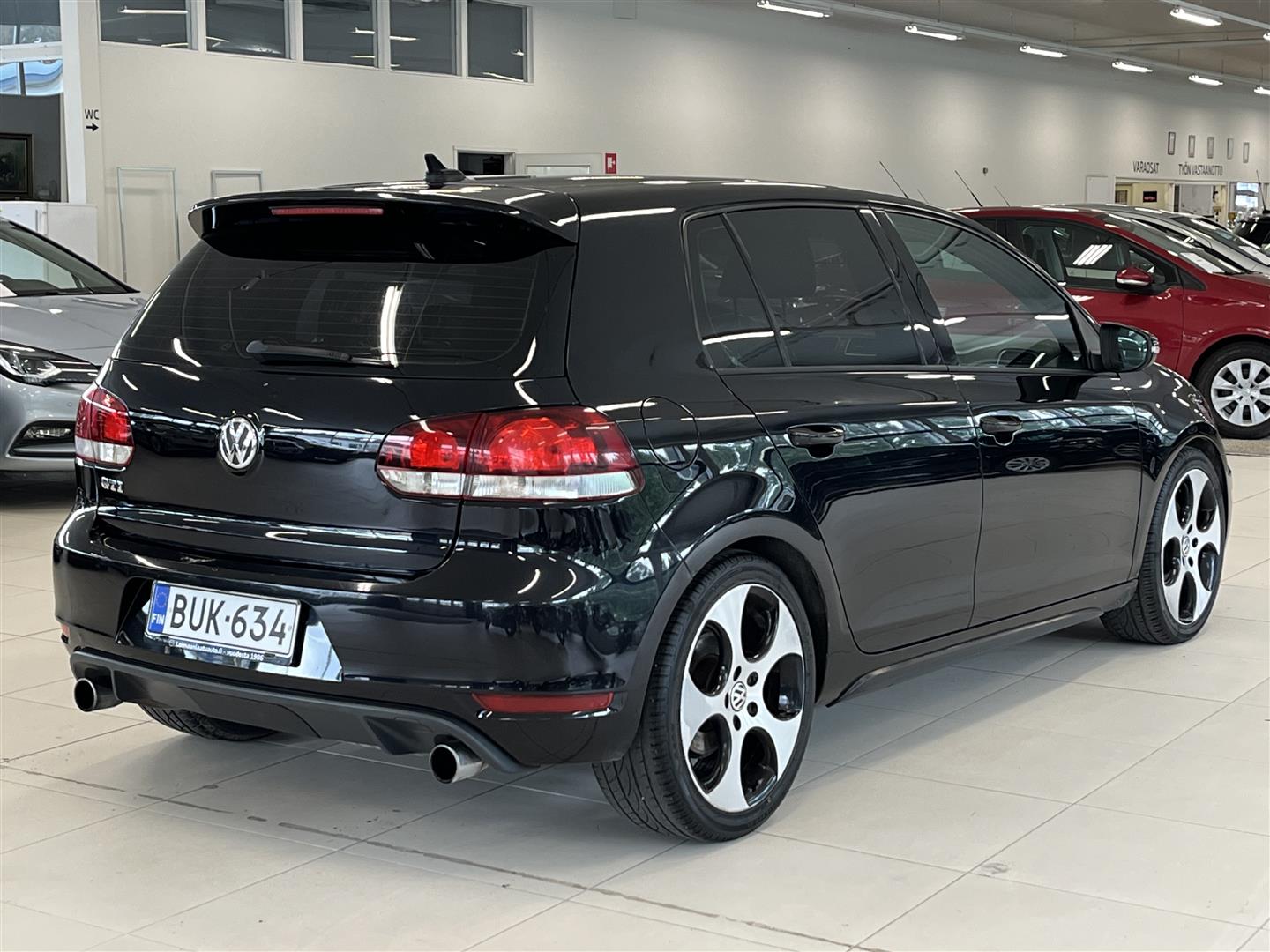 Volkswagen Golf GTI 2,0 200 hv 4-ov 2012, kuva 5/40