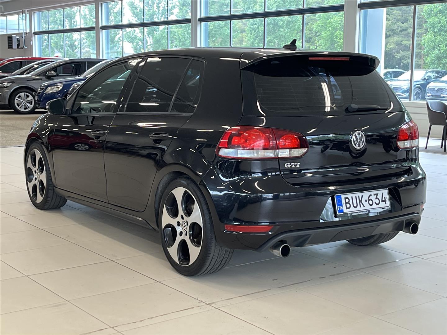 Volkswagen Golf GTI 2,0 200 hv 4-ov 2012, kuva 7/40