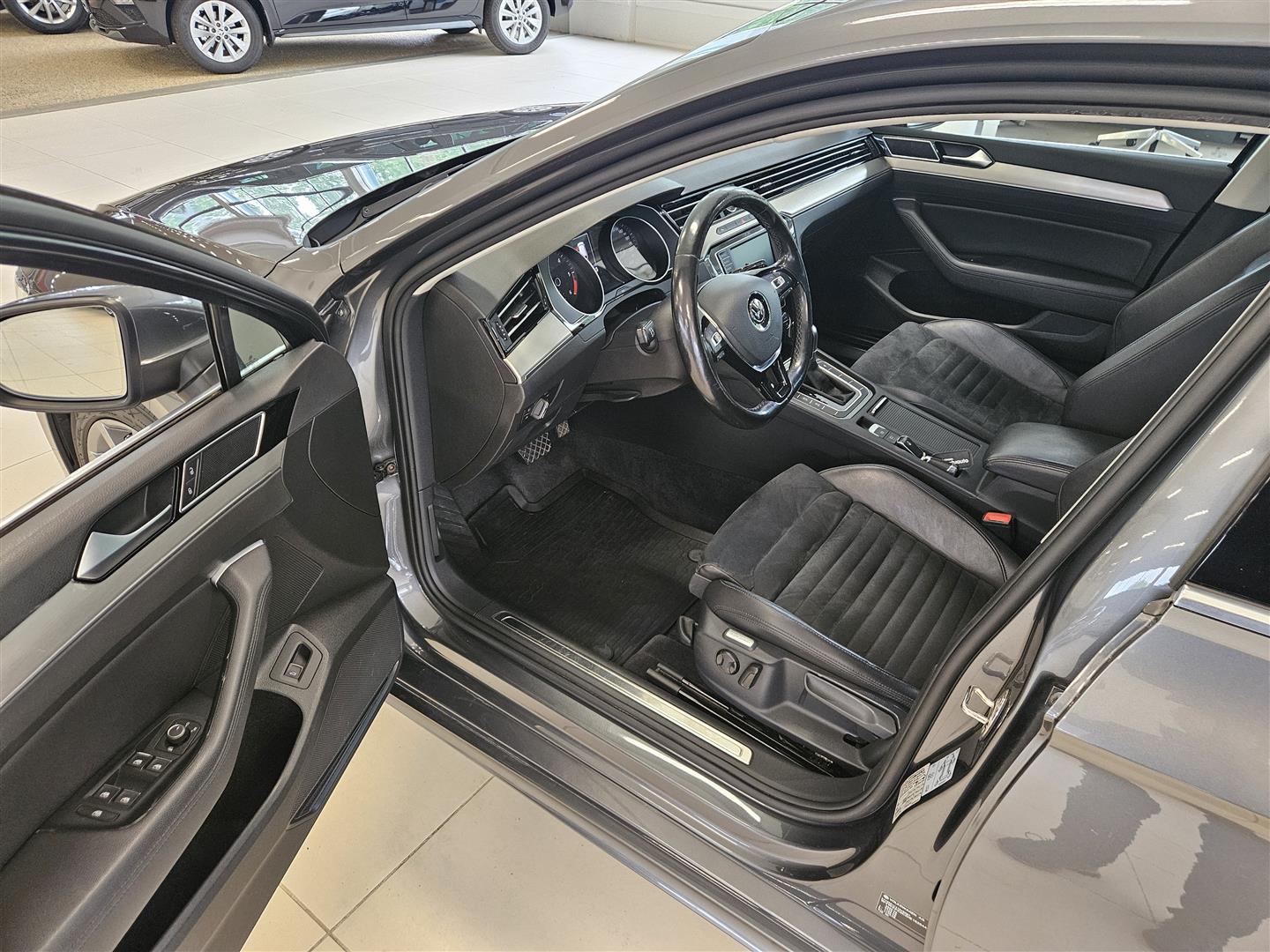 Volkswagen Passat 2017, kuva 5/31