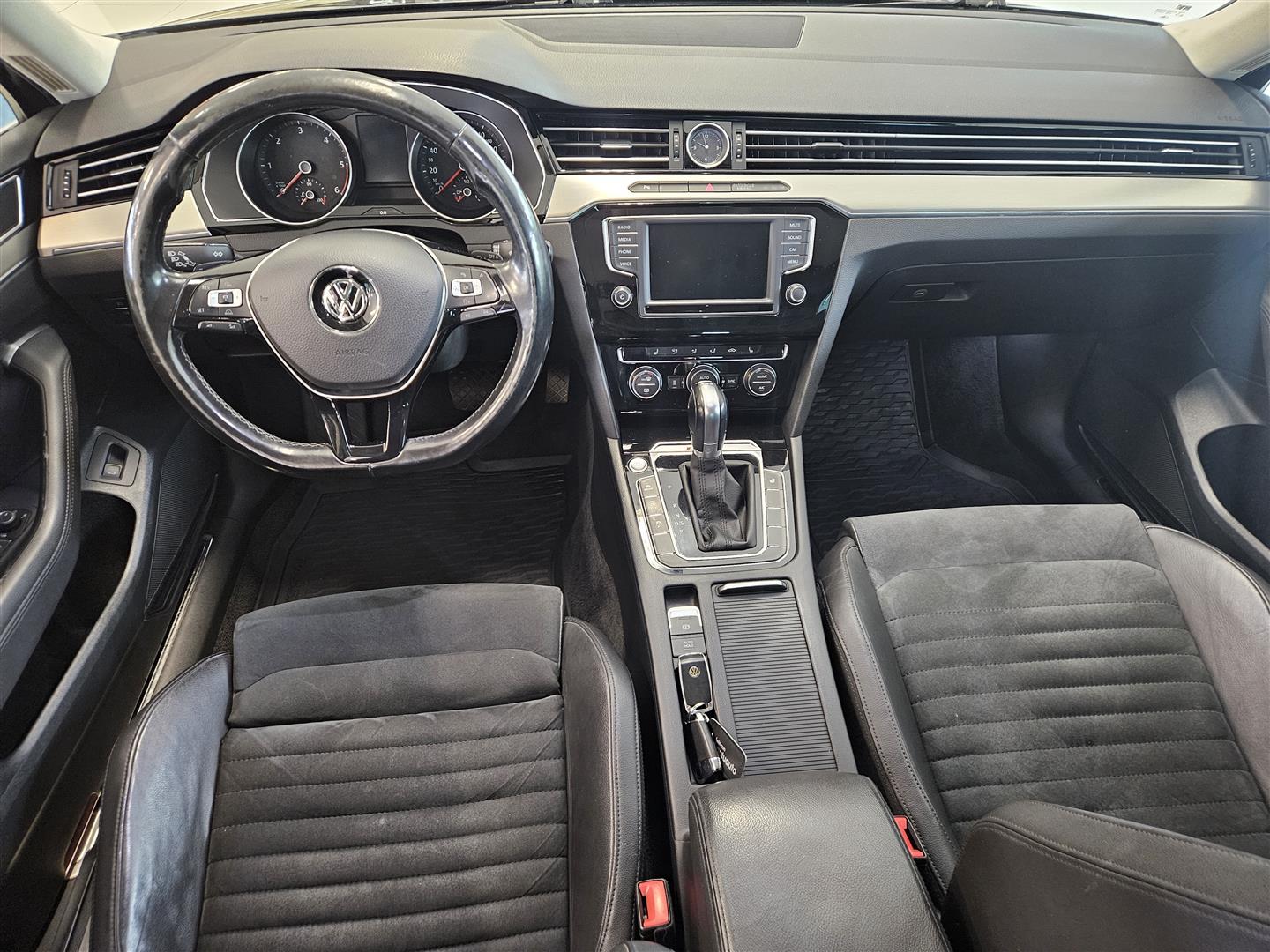 Volkswagen Passat 2017, kuva 6/31