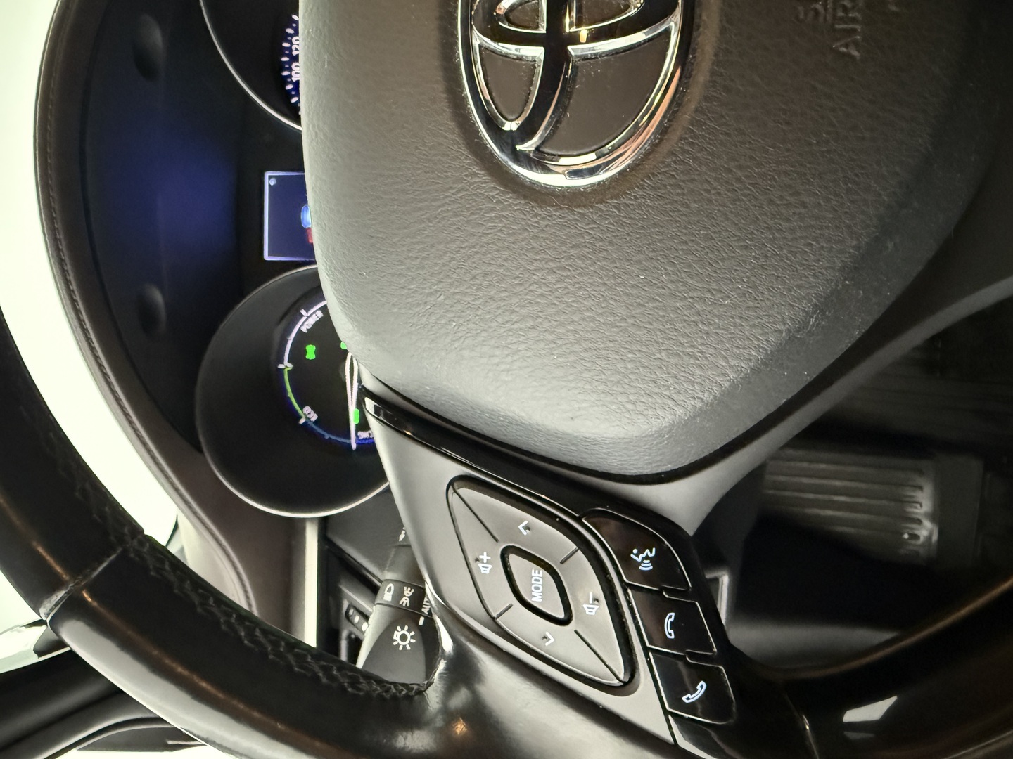 TOYOTA C-HR 2017