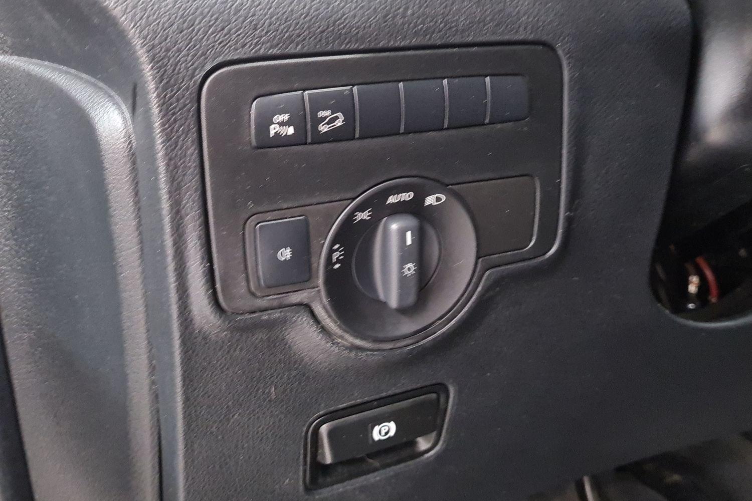 MERCEDES-BENZ VITO 2019