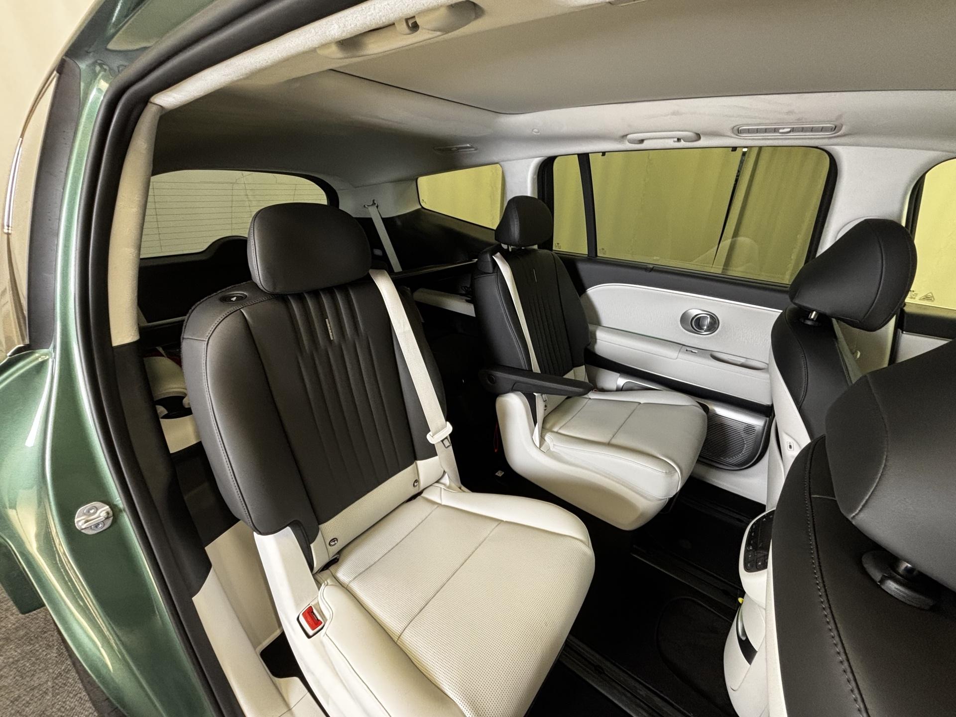 HYUNDAI Ioniq 9 2026