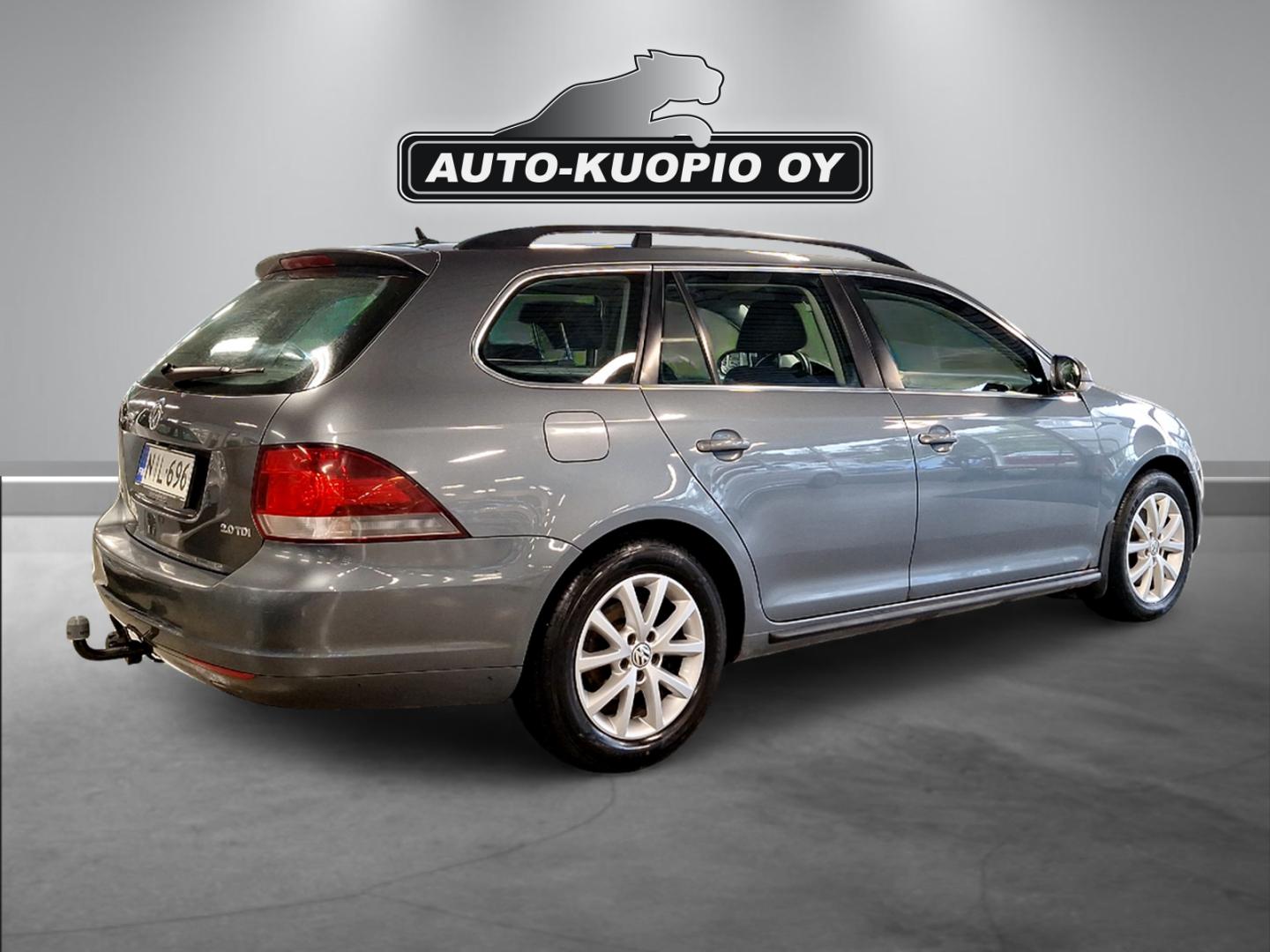 VOLKSWAGEN Golf 2012
