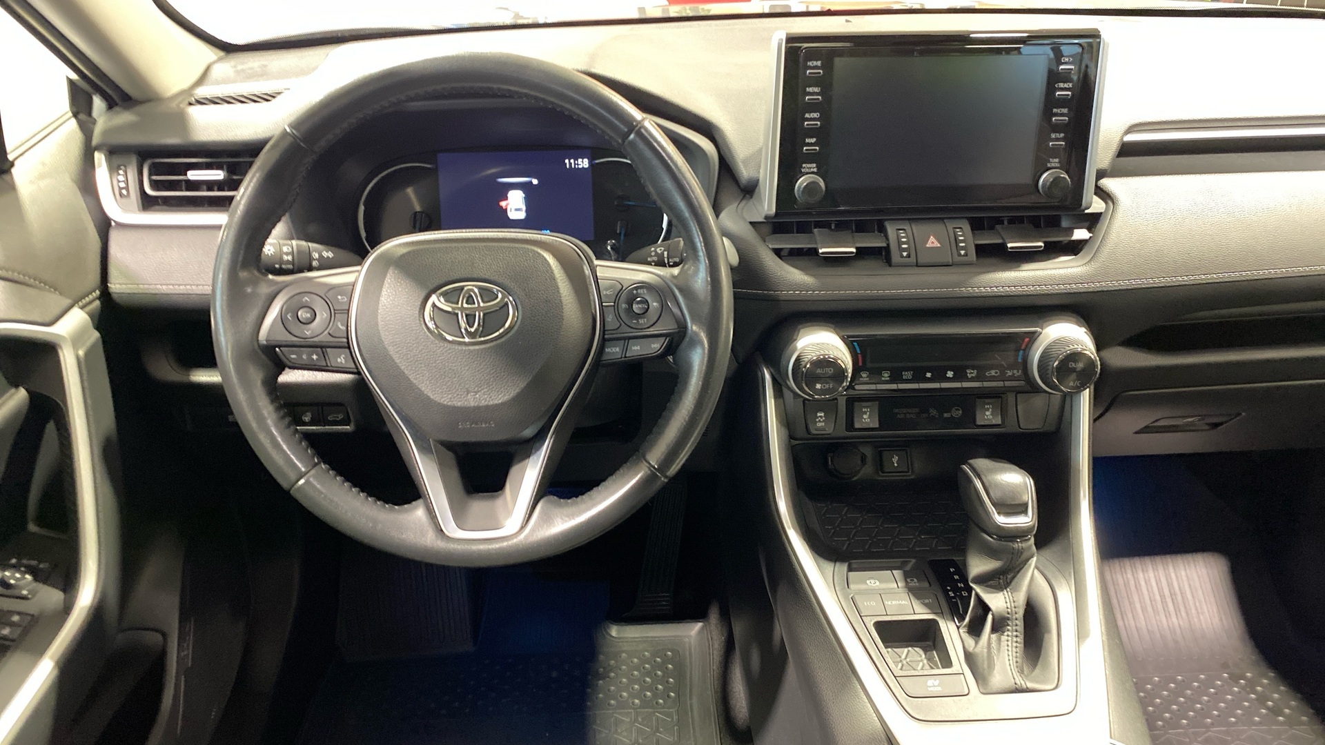 TOYOTA RAV4 2022