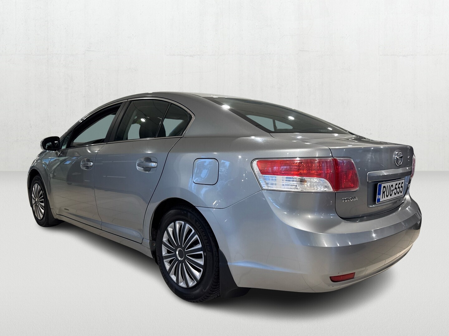 TOYOTA Avensis 2010