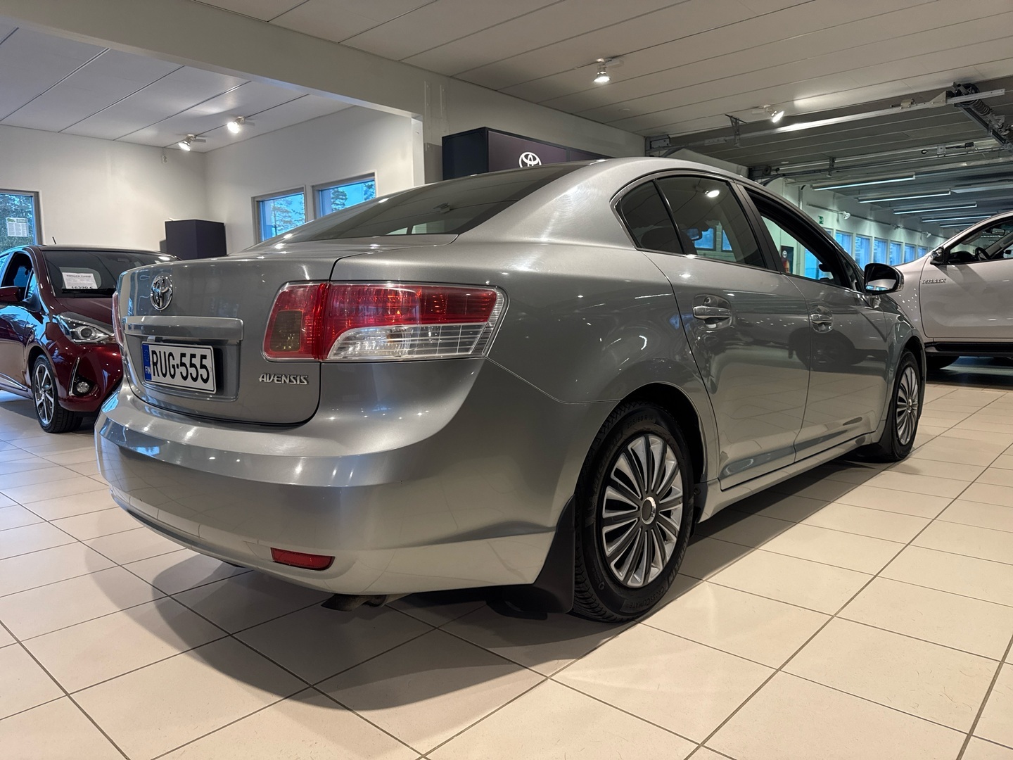 TOYOTA Avensis 2010