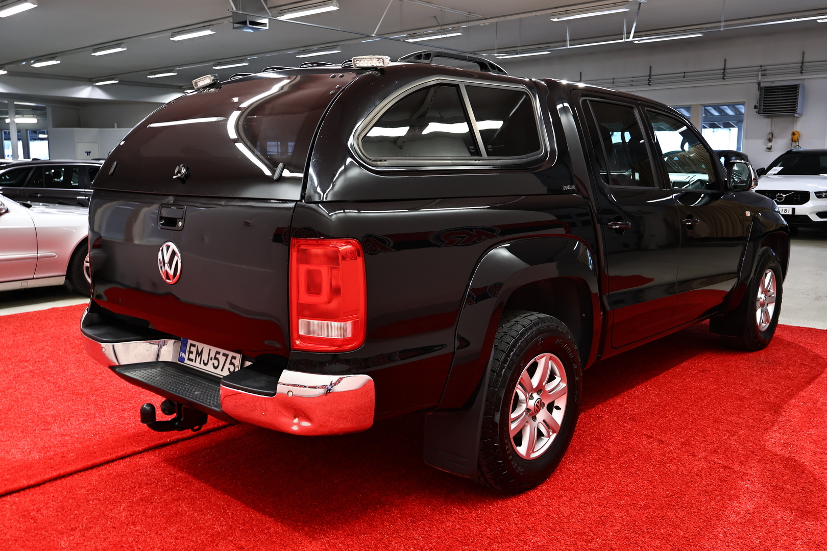VOLKSWAGEN Amarok 2013