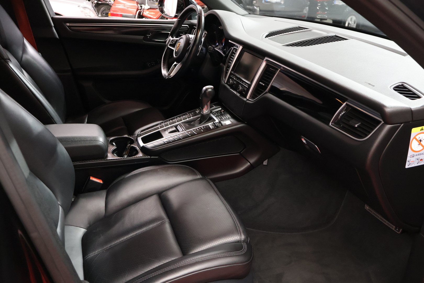 PORSCHE Macan 2015