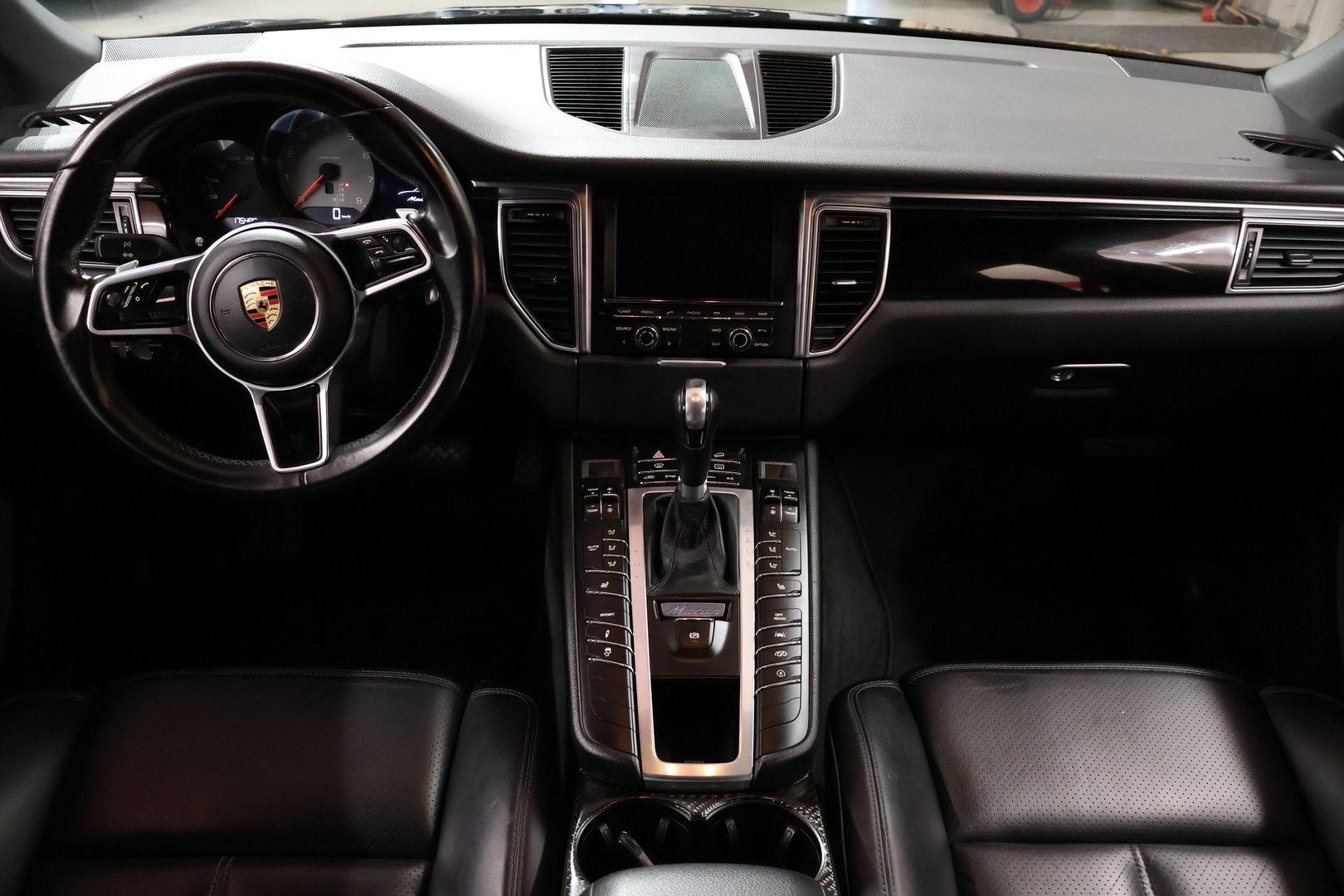 PORSCHE Macan 2015