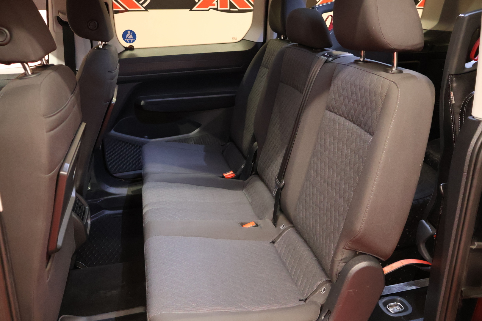 VOLKSWAGEN CADDY 2024