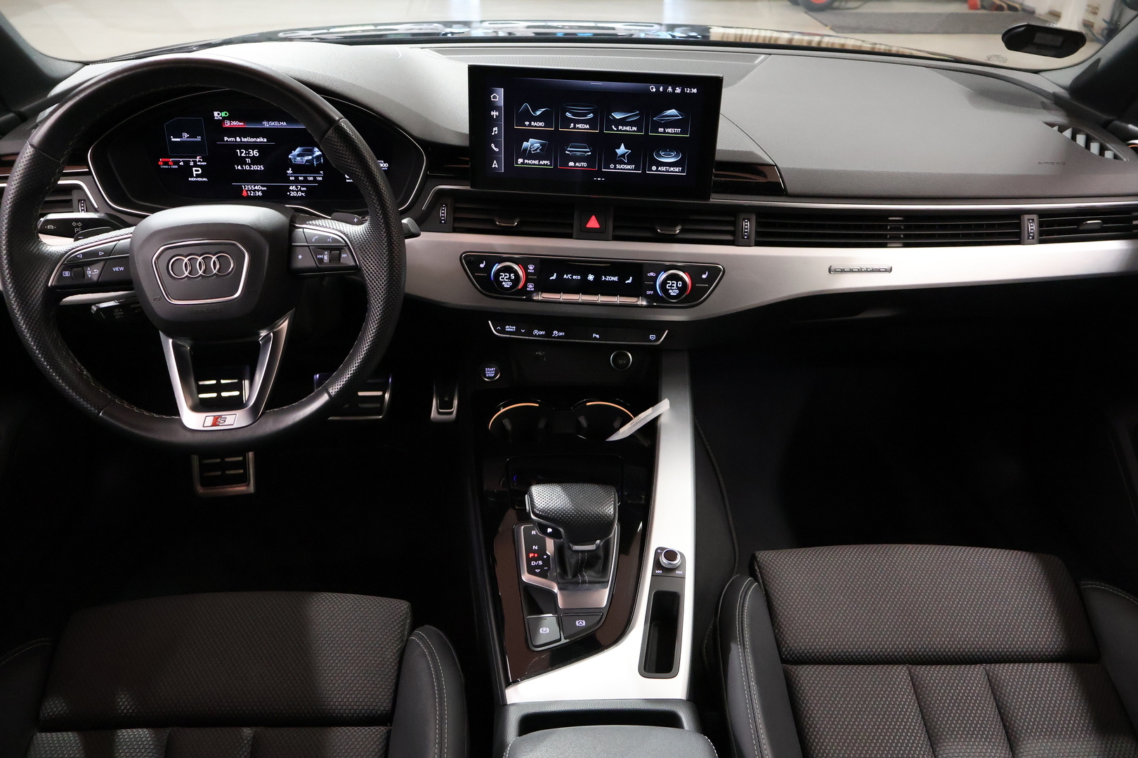 AUDI A4 2021