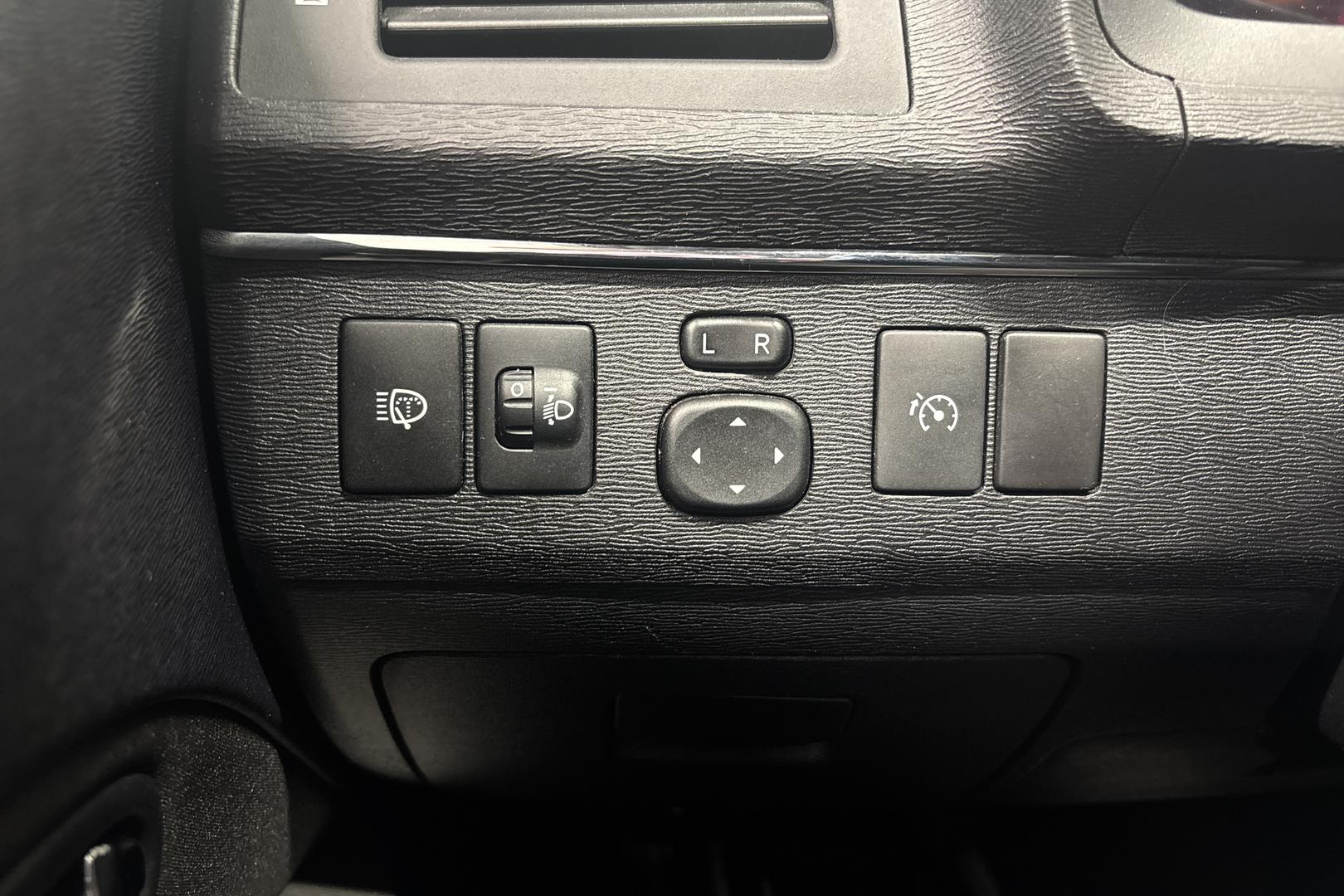 TOYOTA Avensis 2009
