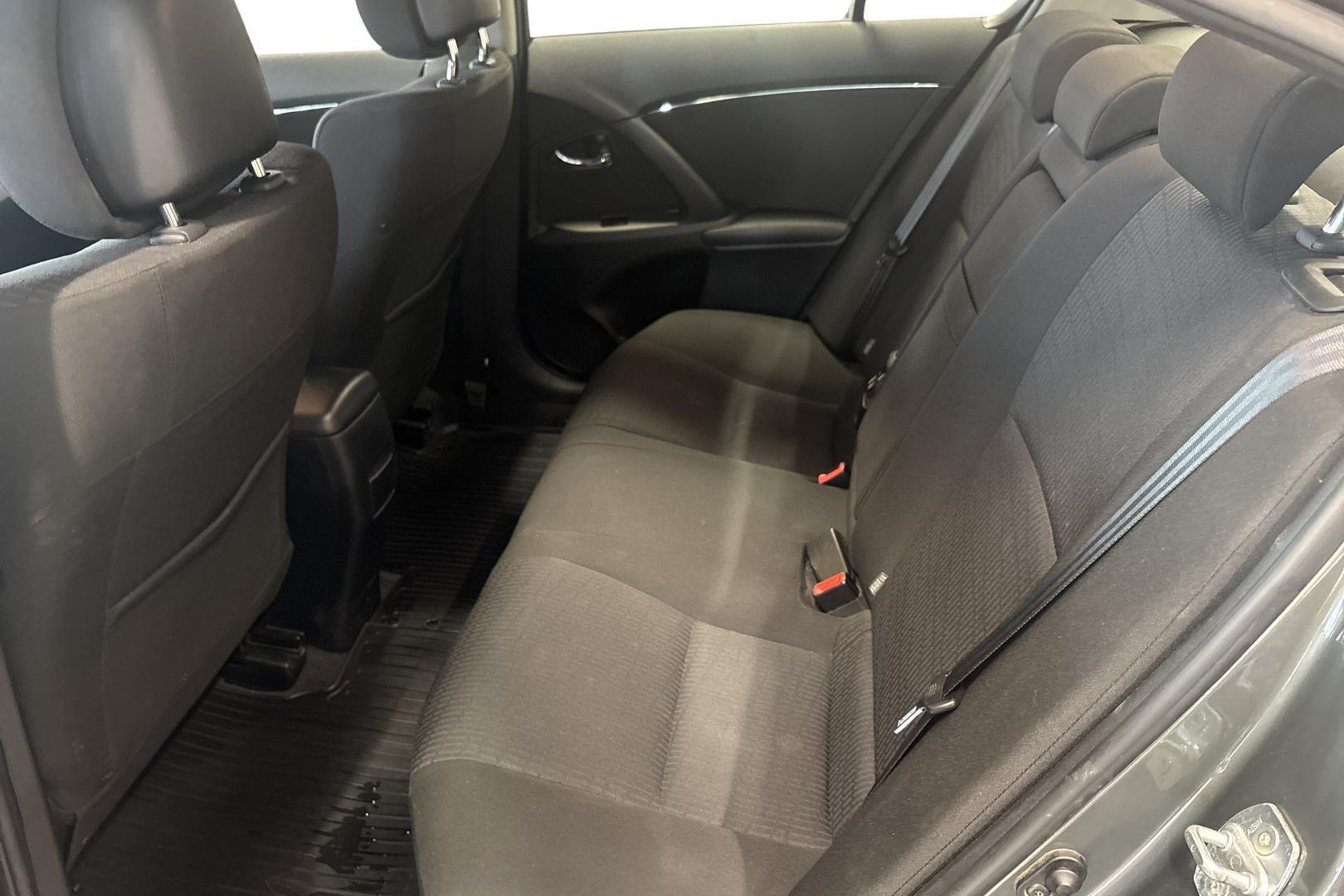 TOYOTA Avensis 2009