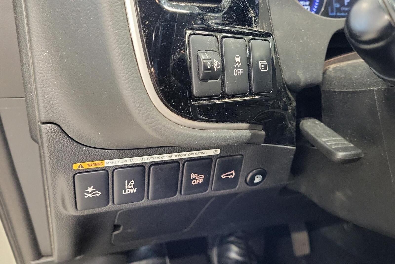 Mitsubishi Outlander PHEV 2021