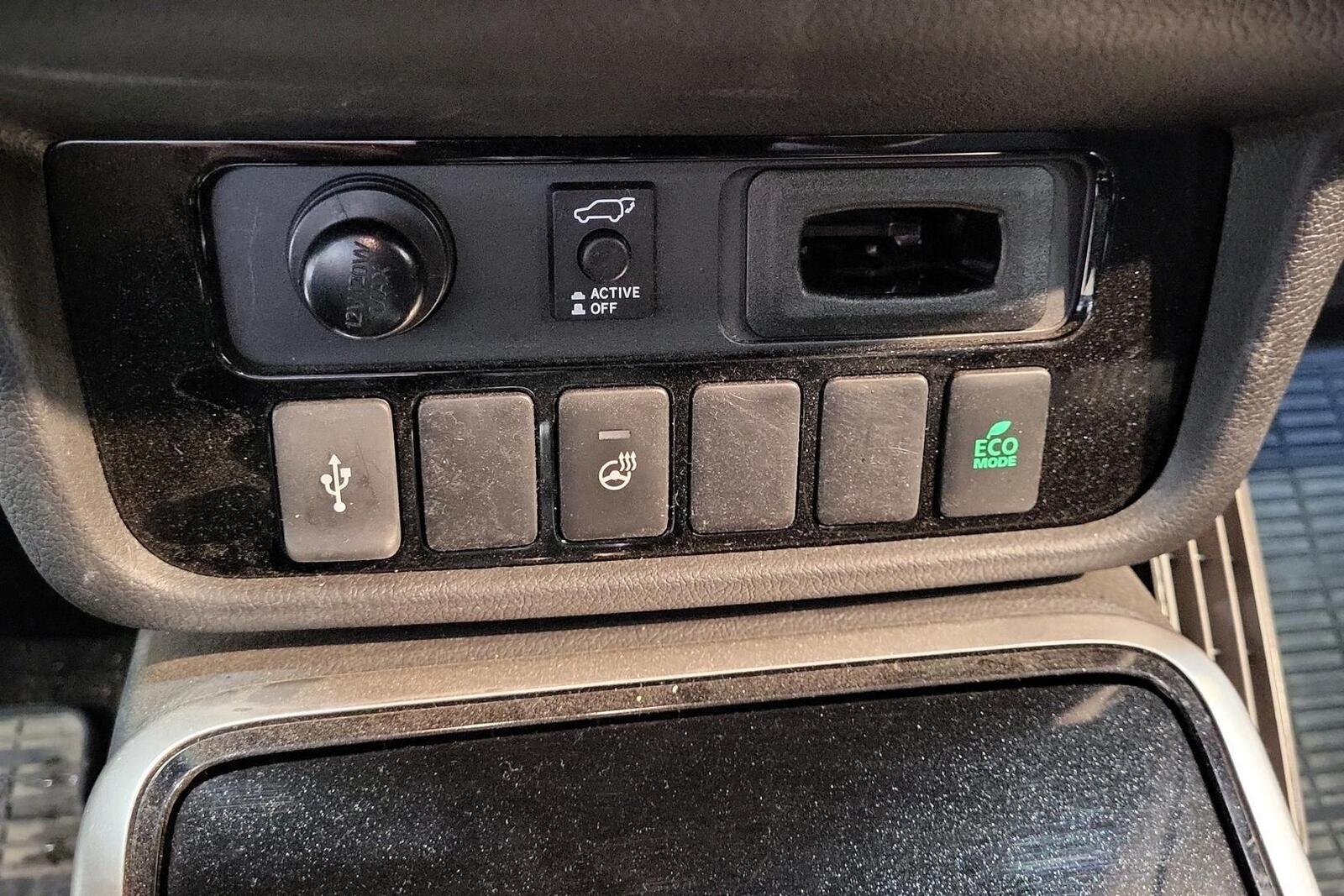 Mitsubishi Outlander PHEV 2021