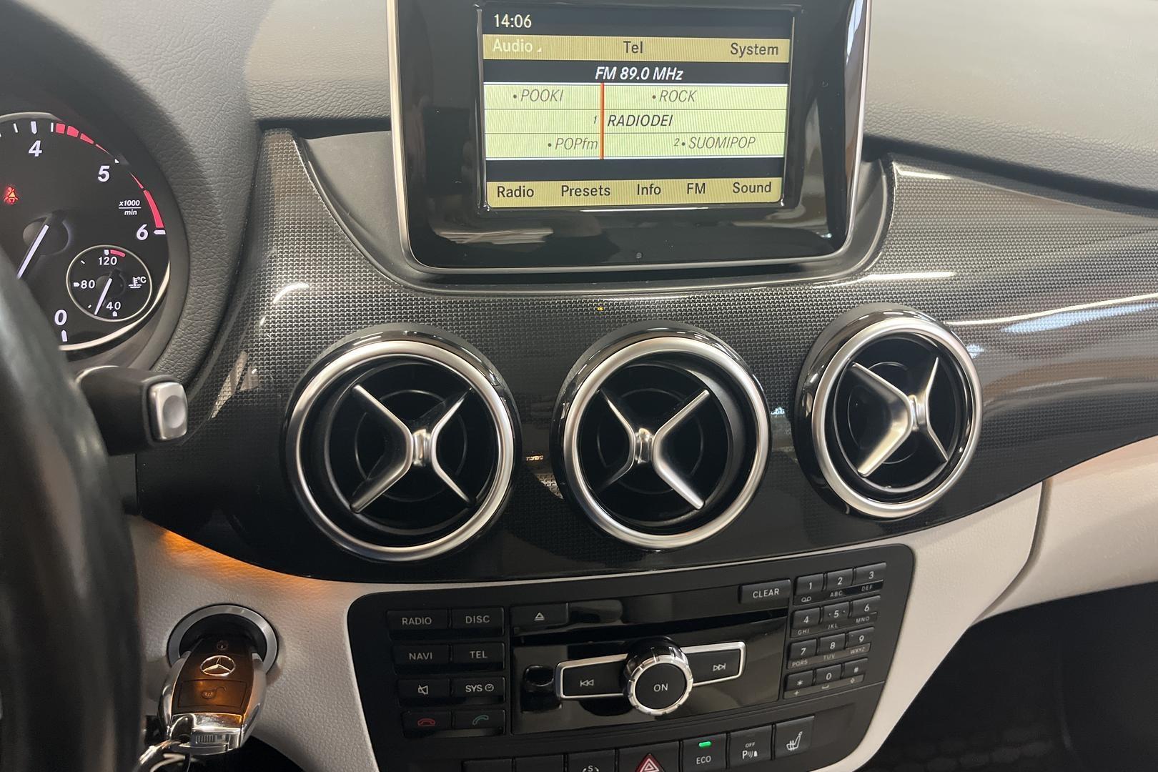 Mercedes-Benz B 2012