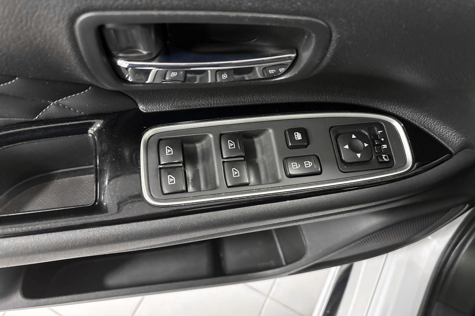 Mitsubishi Outlander PHEV 2020