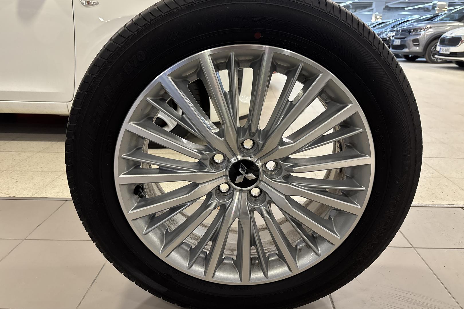 Mitsubishi Outlander PHEV 2020